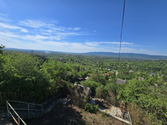 Eladó nyaraló, Vácon 26.9 M Ft, 1 szobás / költözzbe.hu