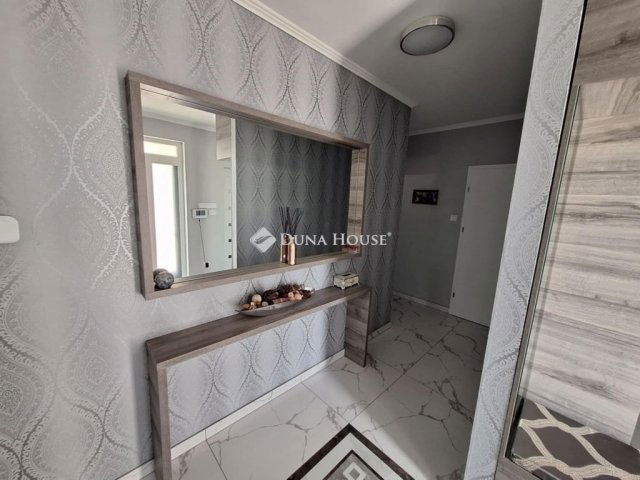 Eladó családi ház, Erdőkertesen 155 M Ft, 4 szobás