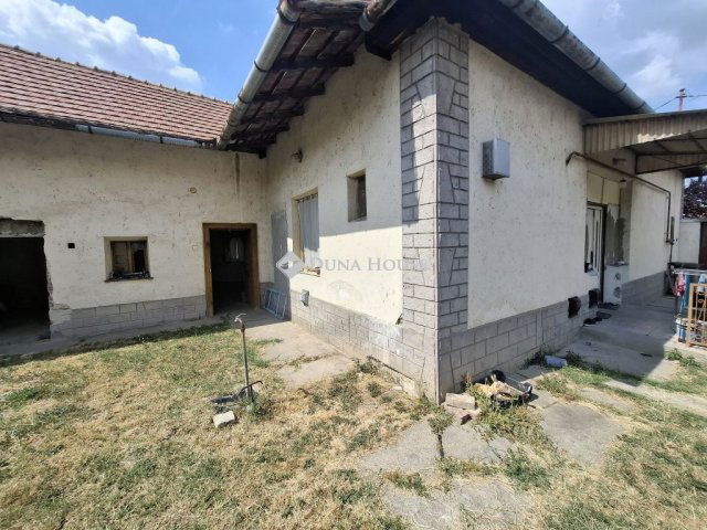 Eladó családi ház, Tiszaalpáron 20 M Ft, 3 szobás
