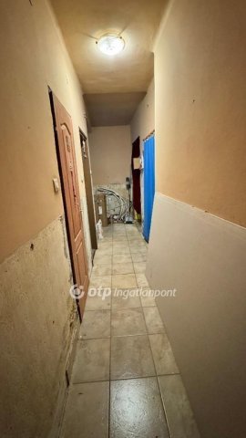 Eladó családi ház, Marcaltőn 20.9 M Ft, 4 szobás