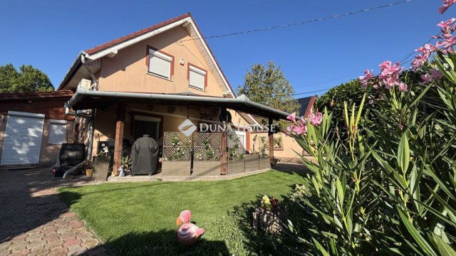 Eladó családi ház, Alsónémediben 169.9 M Ft, 7 szobás