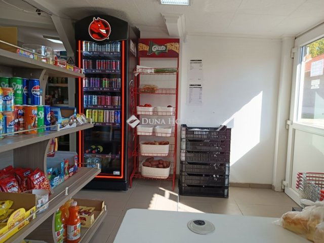 Eladó családi ház, Tápióbicskén 20 M Ft, 4 szobás