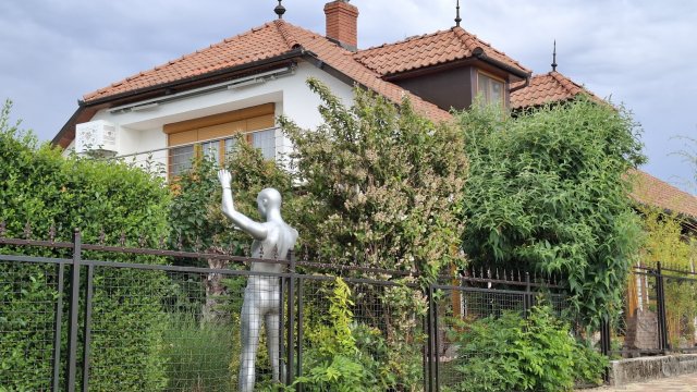 Eladó családi ház, Mecseknádasdon 149.99 M Ft, 6 szobás