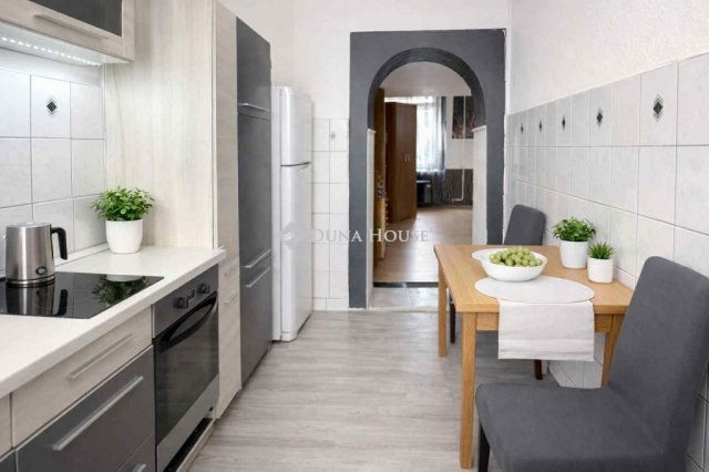 Eladó téglalakás, Budapesten, XIII. kerületben 61.9 M Ft