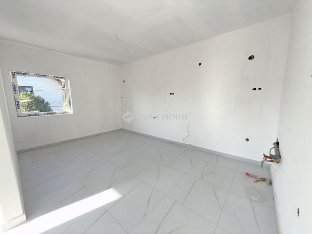 Eladó téglalakás, Budapesten, XX. kerületben 59.9 M Ft, 3 szobás