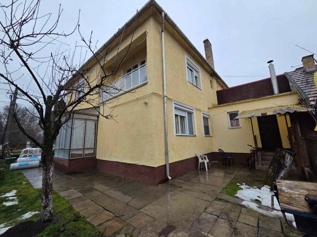 Eladó családi ház, Tiszavasváriban 31.9 M Ft, 4 szobás