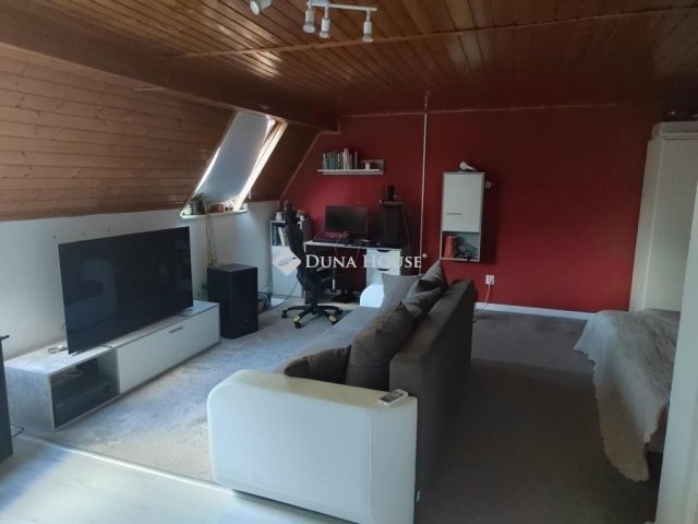 Eladó családi ház, Szegeden 110 M Ft, 4 szobás