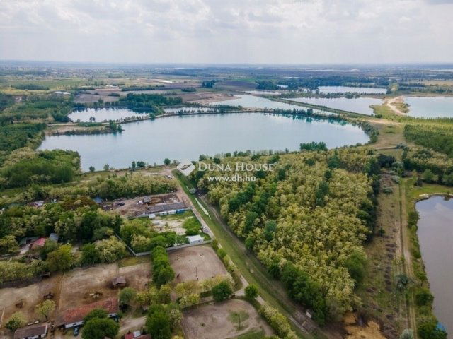 Eladó mezogazdasagi ingatlan, Bugyin 50 M Ft, 1 szobás