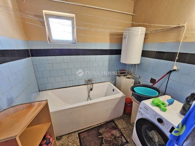 Eladó családi ház, Budapesten, XXI. kerületben 67 M Ft, 3 szobás