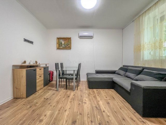 Eladó téglalakás, Budapesten, XX. kerületben 41.9 M Ft, 2 szobás