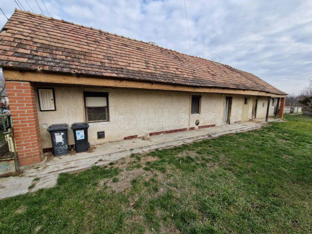 Eladó családi ház, Jenőn 16.5 M Ft, 2 szobás