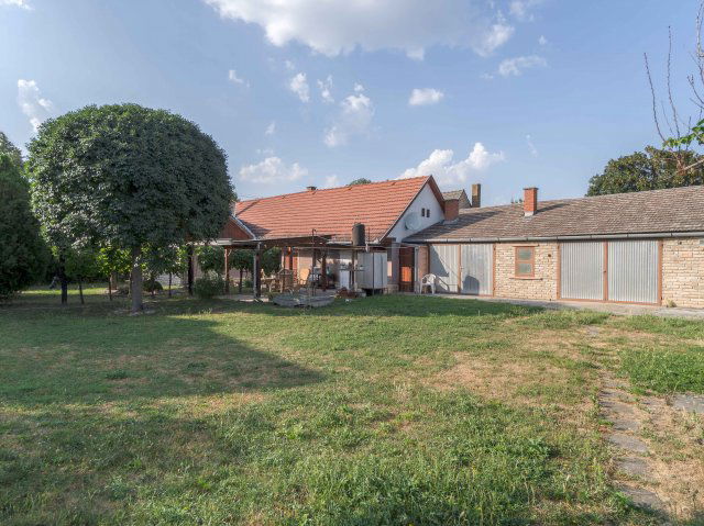 Eladó családi ház, Tolnán, Arany János utcában 38 M Ft