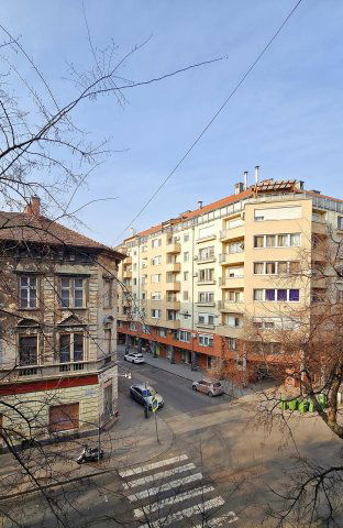 Eladó téglalakás, Budapesten, VIII. kerületben 67.5 M Ft