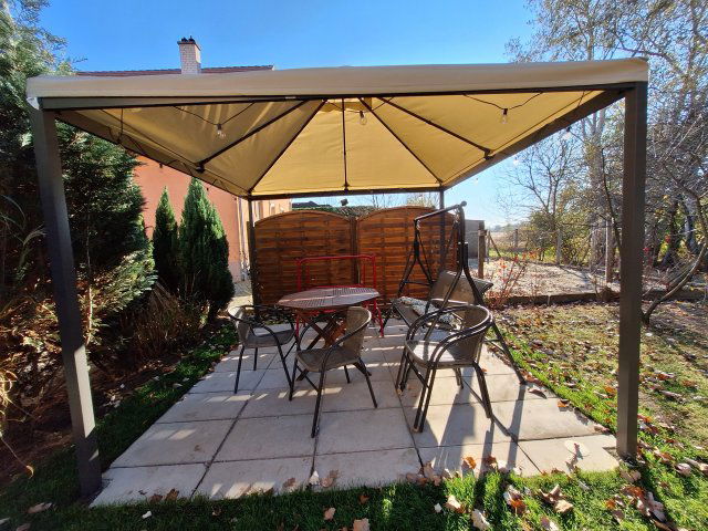 Eladó téglalakás, Győrött 73 M Ft, 2 szobás