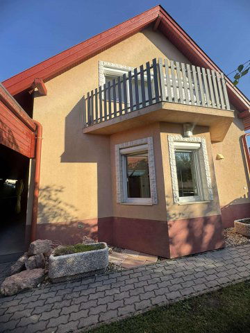 Eladó ikerház, Mosonmagyaróváron 76.9 M Ft, 3 szobás