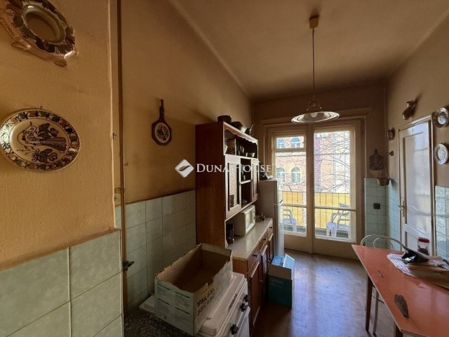 Eladó téglalakás, Budapesten, III. kerületben 74.9 M Ft