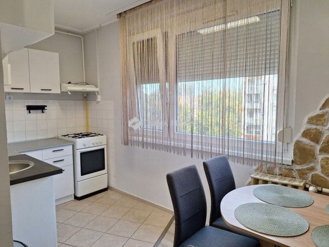 Eladó panellakás, Kecskeméten 46.6 M Ft, 2 szobás