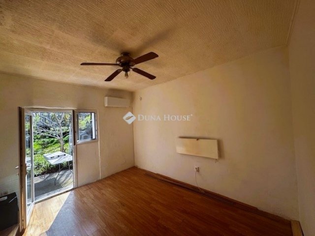 Eladó családi ház, Budapesten, III. kerületben 76 M Ft, 2 szobás