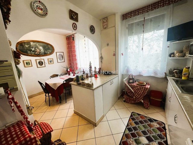 Eladó téglalakás, Dorogon 52 M Ft, 3 szobás