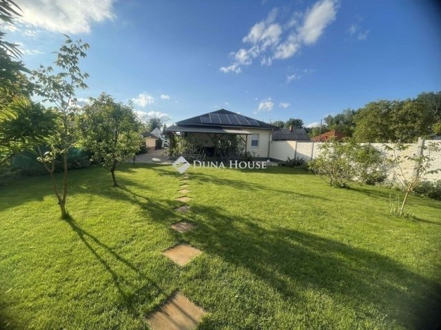 Eladó családi ház, Kecskeméten 99.5 M Ft, 4 szobás