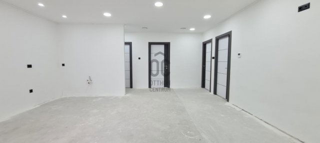 Eladó téglalakás, Székesfehérvárott 82.7 M Ft, 4 szobás