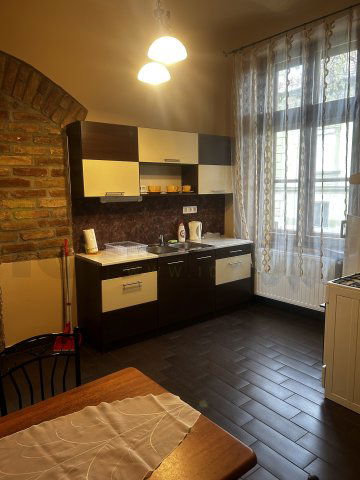 Kiadó téglalakás, albérlet, Szegeden 200 E Ft / hó, 2 szobás
