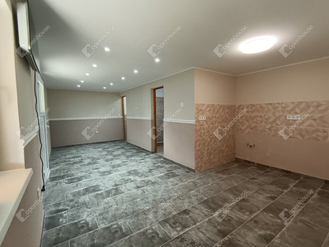Eladó családi ház, Nagyatádon 29.5 M Ft, 2 szobás
