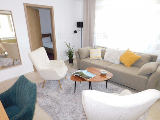 Eladó nyaraló, Siófokon 199.9 M Ft, 7 szobás