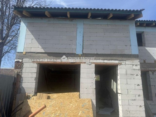 Eladó családi ház, Budapesten, XX. kerületben 46.9 M Ft