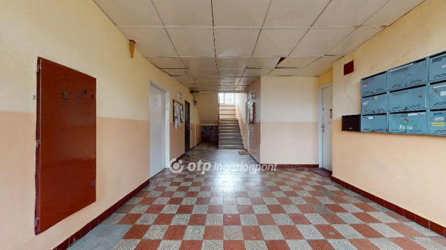 Eladó téglalakás, Egerben 56.5 M Ft, 2 szobás