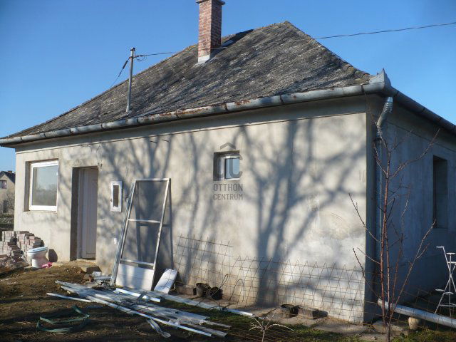 Eladó családi ház, Bagaméren 11.49 M Ft, 1 szobás