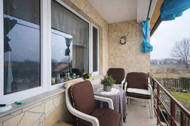 Eladó családi ház, Nyúlon 75 M Ft, 5 szobás