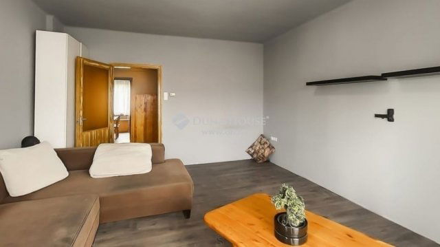 Eladó családi ház, Fóton 129.9 M Ft, 7 szobás