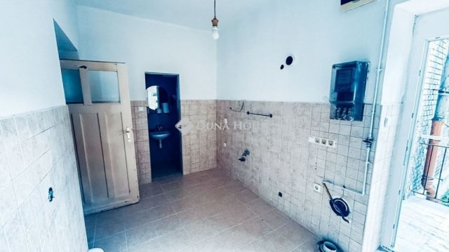Eladó téglalakás, Budapesten, X. kerületben 28 M Ft, 1 szobás