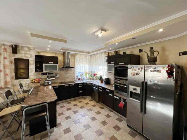 Eladó családi ház, Halásztelken 159.9 M Ft, 7 szobás