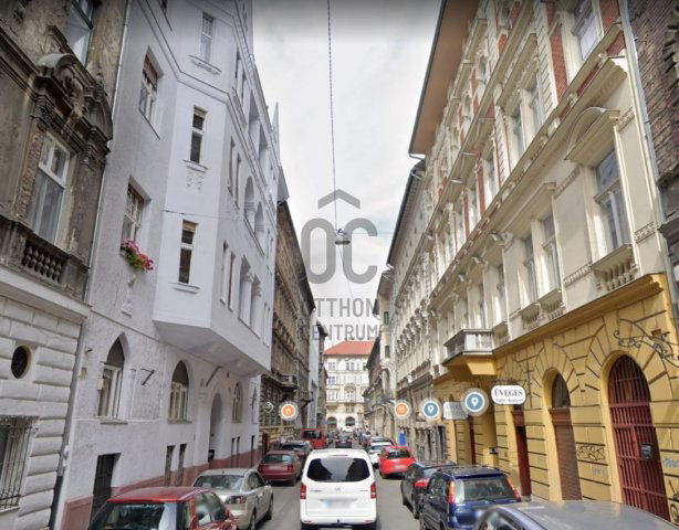 Eladó téglalakás, Budapesten, VI. kerületben 59.9 M Ft, 2 szobás