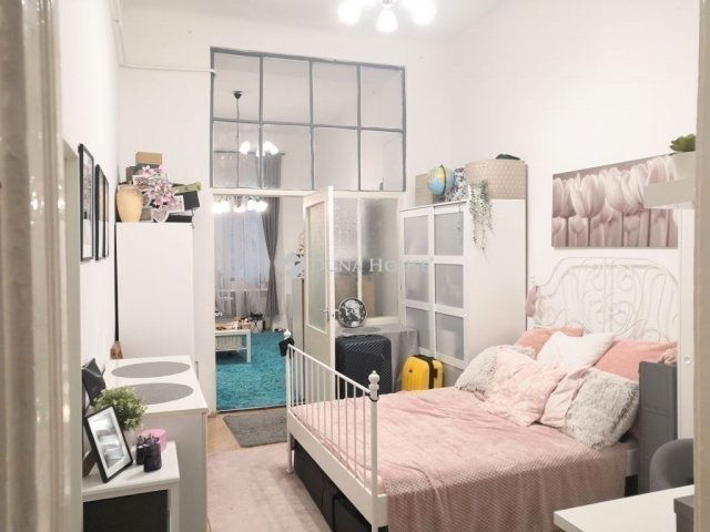 Eladó téglalakás, Budapesten, VIII. kerületben 53.9 M Ft