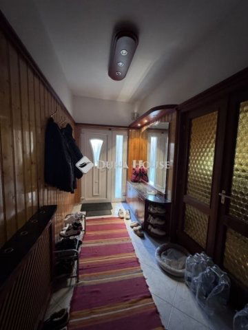 Eladó családi ház, Vecsésen 154.99 M Ft, 5 szobás