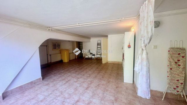 Eladó családi ház, Balatonfenyvesen 430 M Ft, 4 szobás