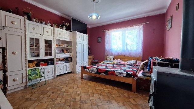 Eladó családi ház, Inkén 29.9 M Ft, 3 szobás