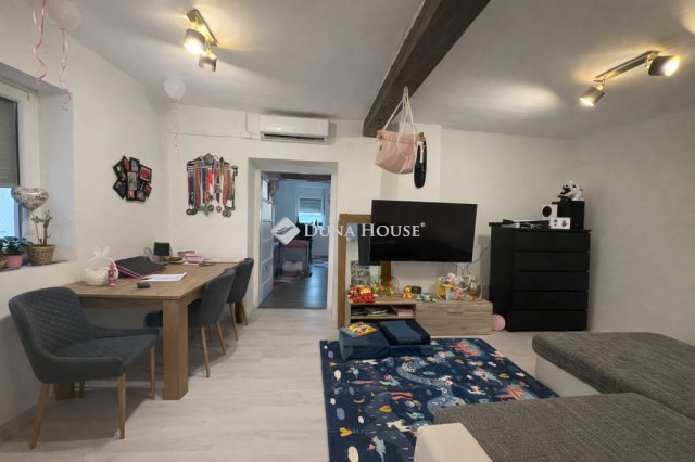 Eladó családi ház, Hódmezővásárhelyen 42 M Ft, 4 szobás