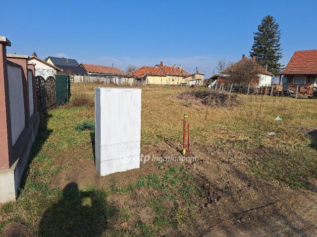 Eladó telek, Tiszafüreden 7.5 M Ft / költözzbe.hu