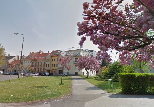 Eladó téglalakás, Szombathelyen 105 M Ft, 4 szobás