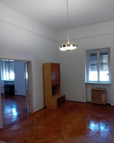 Eladó téglalakás, Kaposváron 29.9 M Ft, 2 szobás