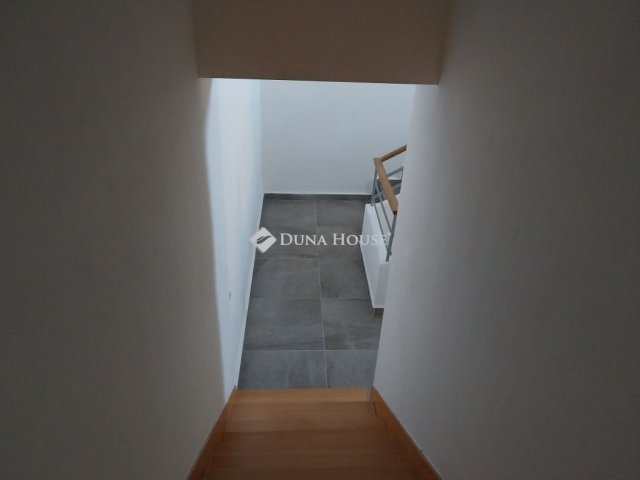 Eladó családi ház, Budapesten, XI. kerületben 350 M Ft, 6 szobás