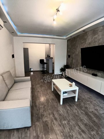Eladó panellakás, Győrött, Földes Gábor utcában 59.9 M Ft