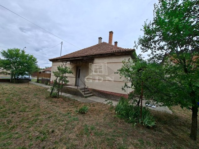 Eladó családi ház, Ágasegyházán 26.5 M Ft, 3 szobás
