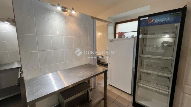 Eladó üzlethelyiség, Szombathelyen 39.4 M Ft