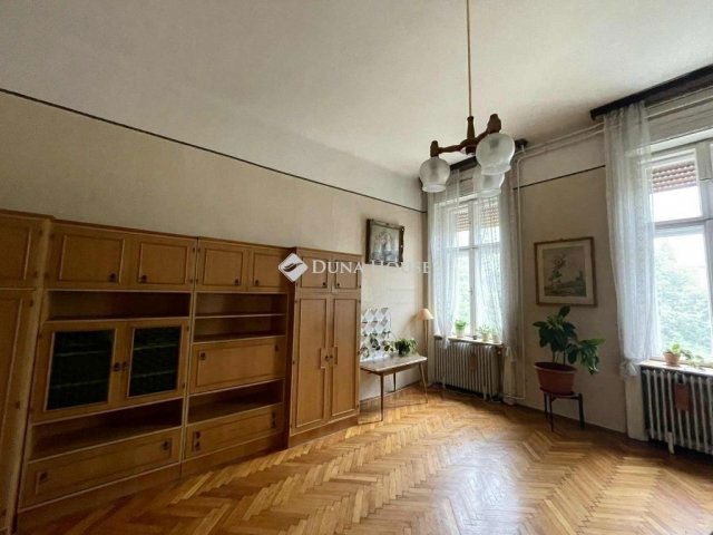 Eladó téglalakás, Budapesten, VI. kerületben 129.9 M Ft