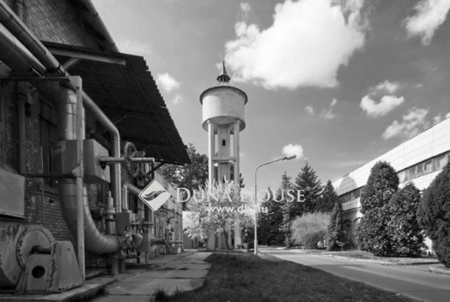 Eladó ipari ingatlan, Vácon 779 M Ft / költözzbe.hu